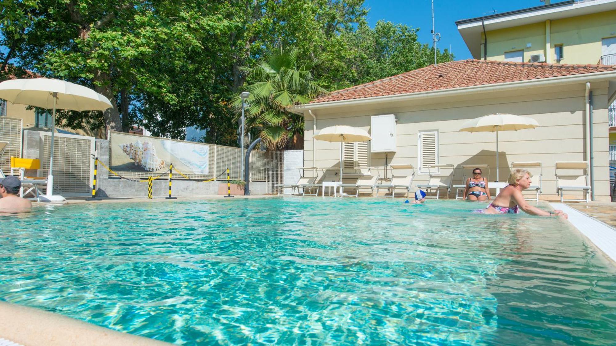 Hotel Sans Souci ريميني المظهر الخارجي الصورة